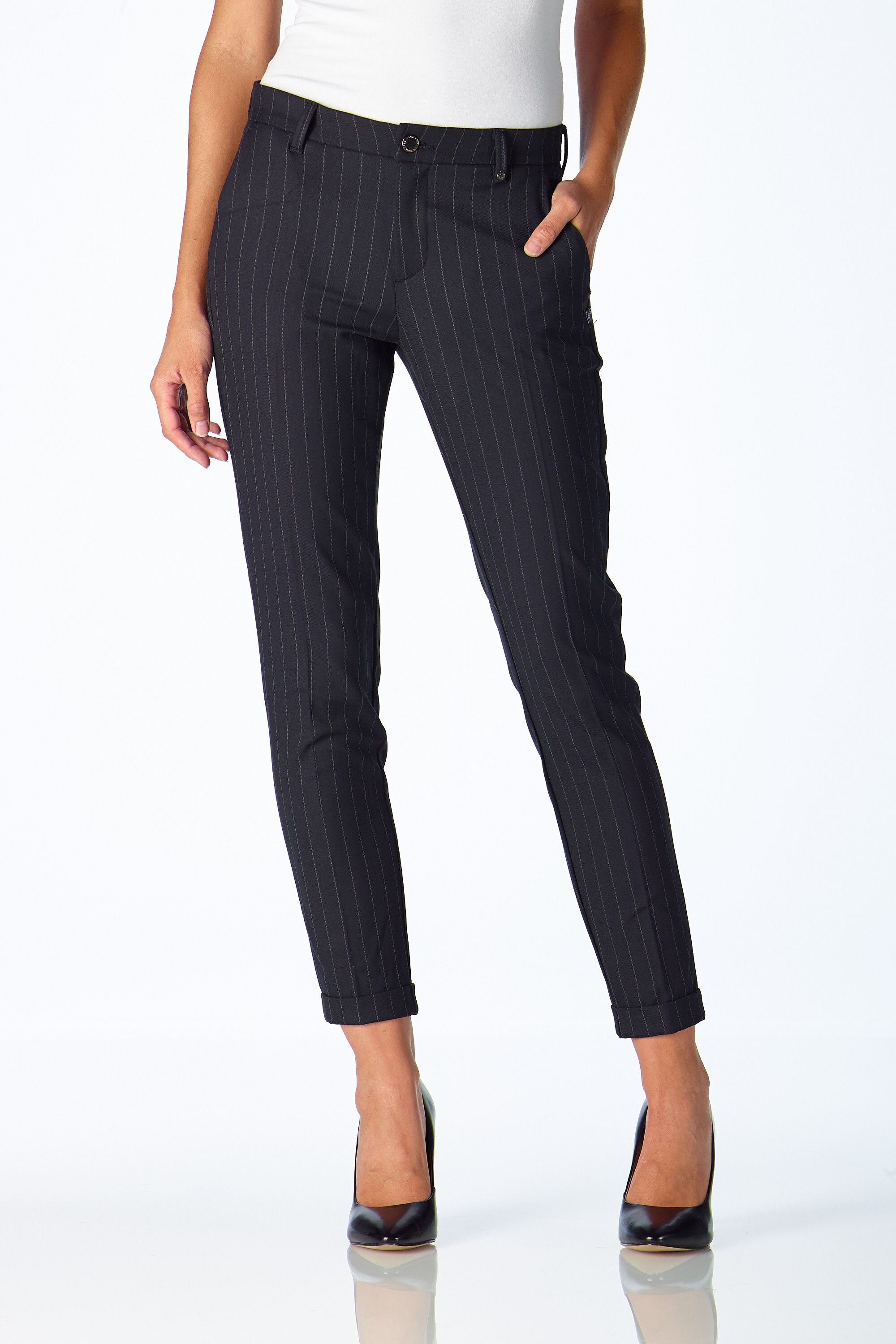 Lea blue pin stripe
