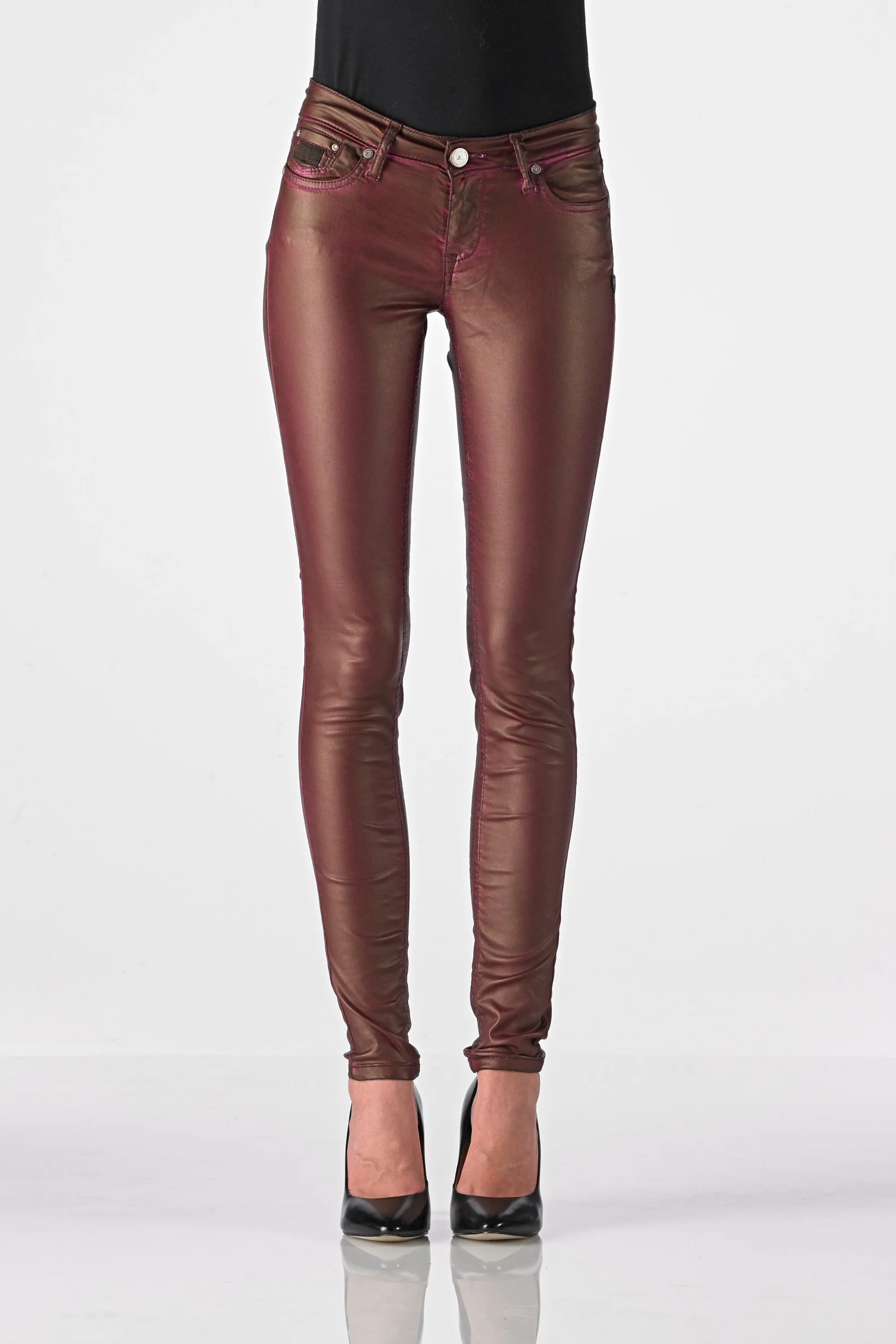 Woody - Superslim (Coated Oil Dyed Bordeaux)