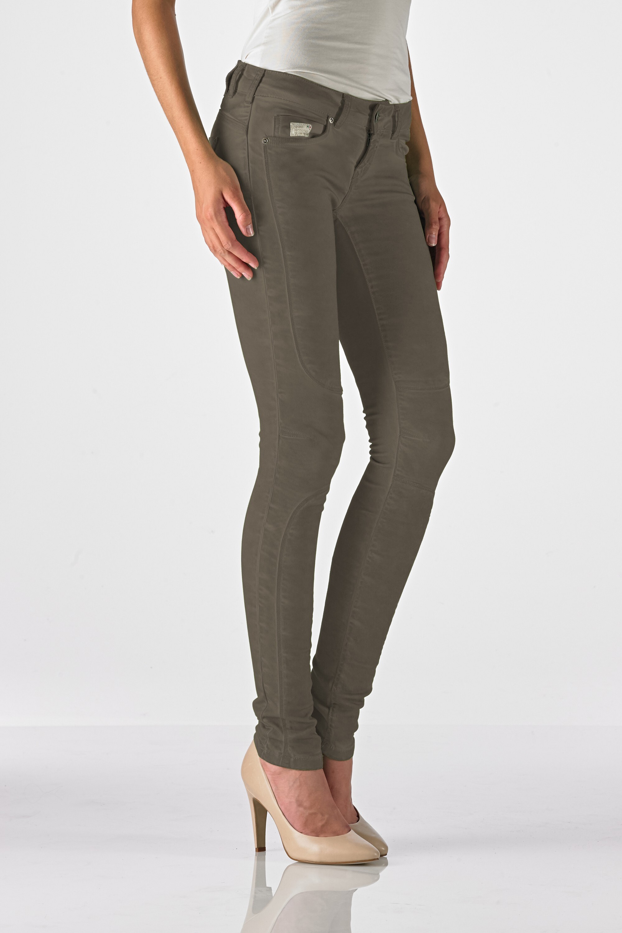 Ventura - Slim (Oil Dyed Khaki)