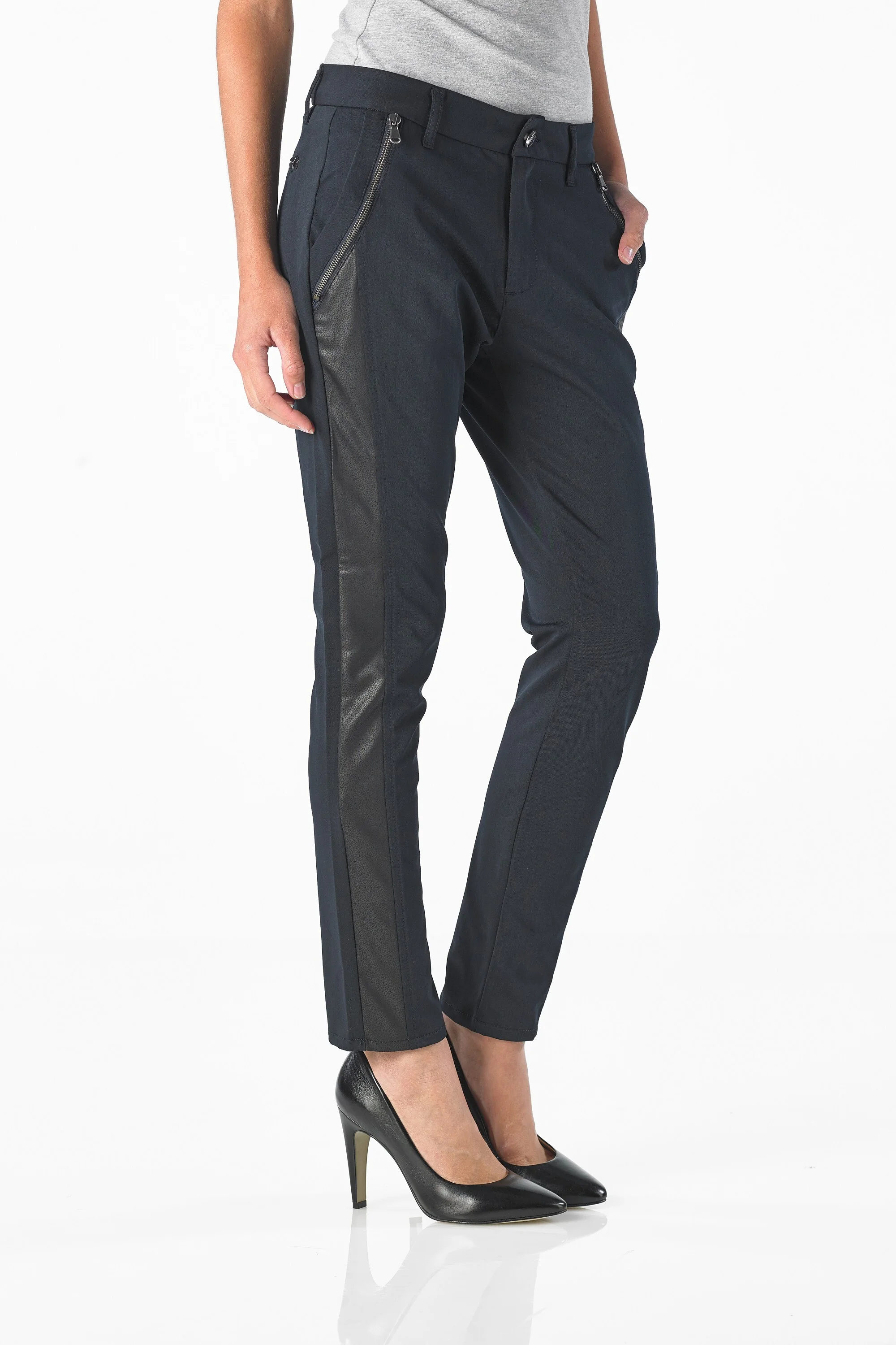 Sharon - Relaxed (Navy)