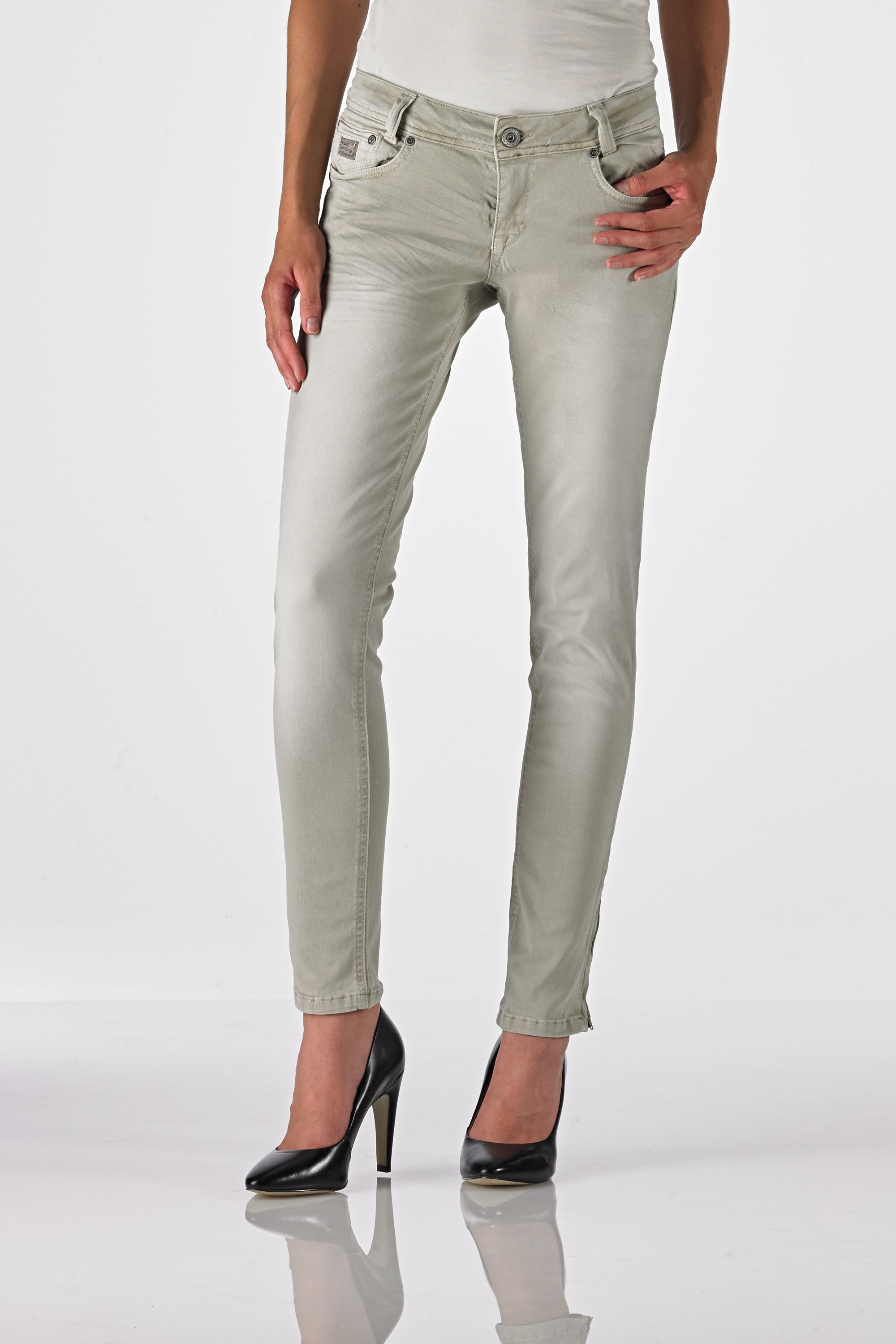 Woody - Superslim (Chalk Wash Light Green)