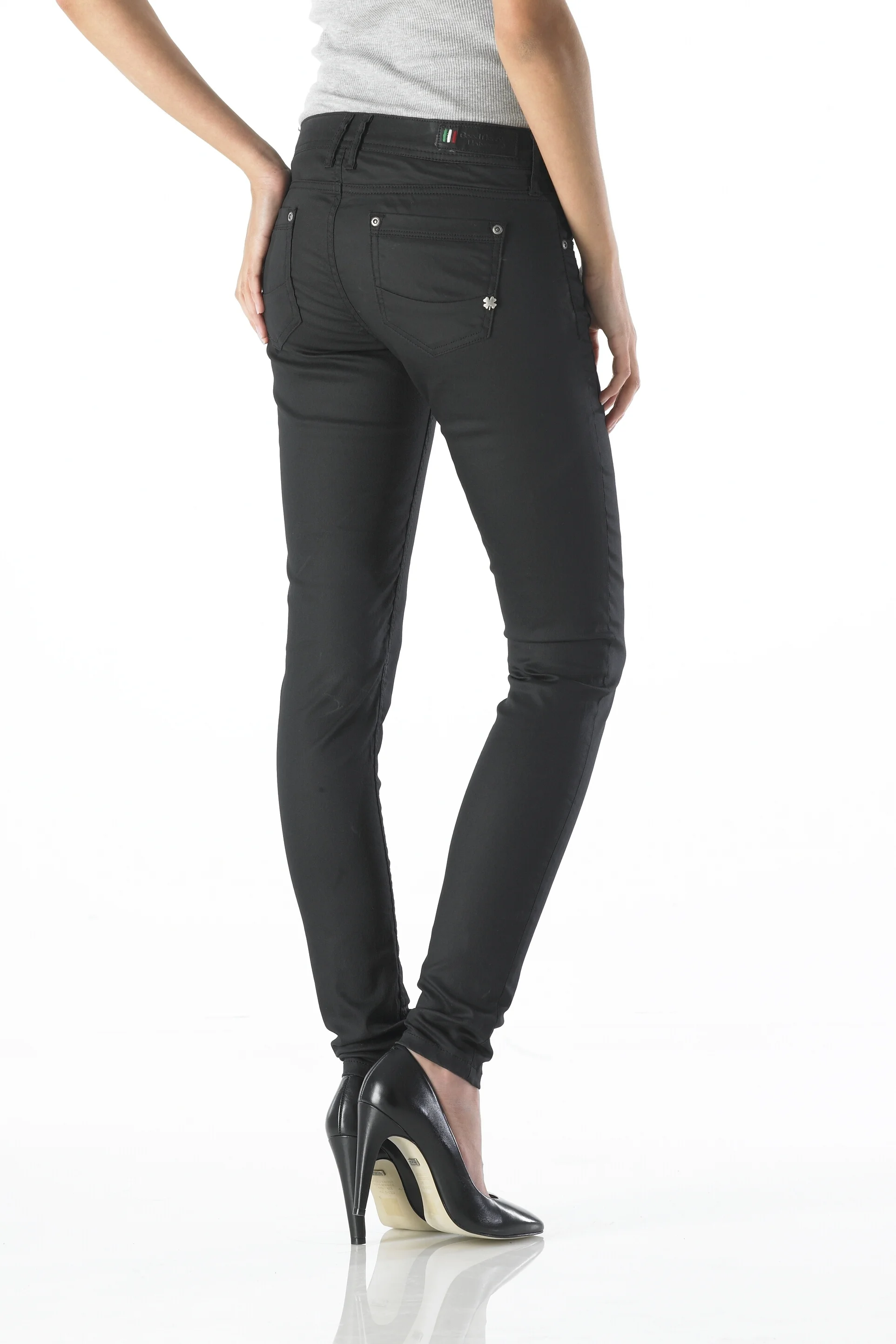 Harley - Slim (Black Coated)