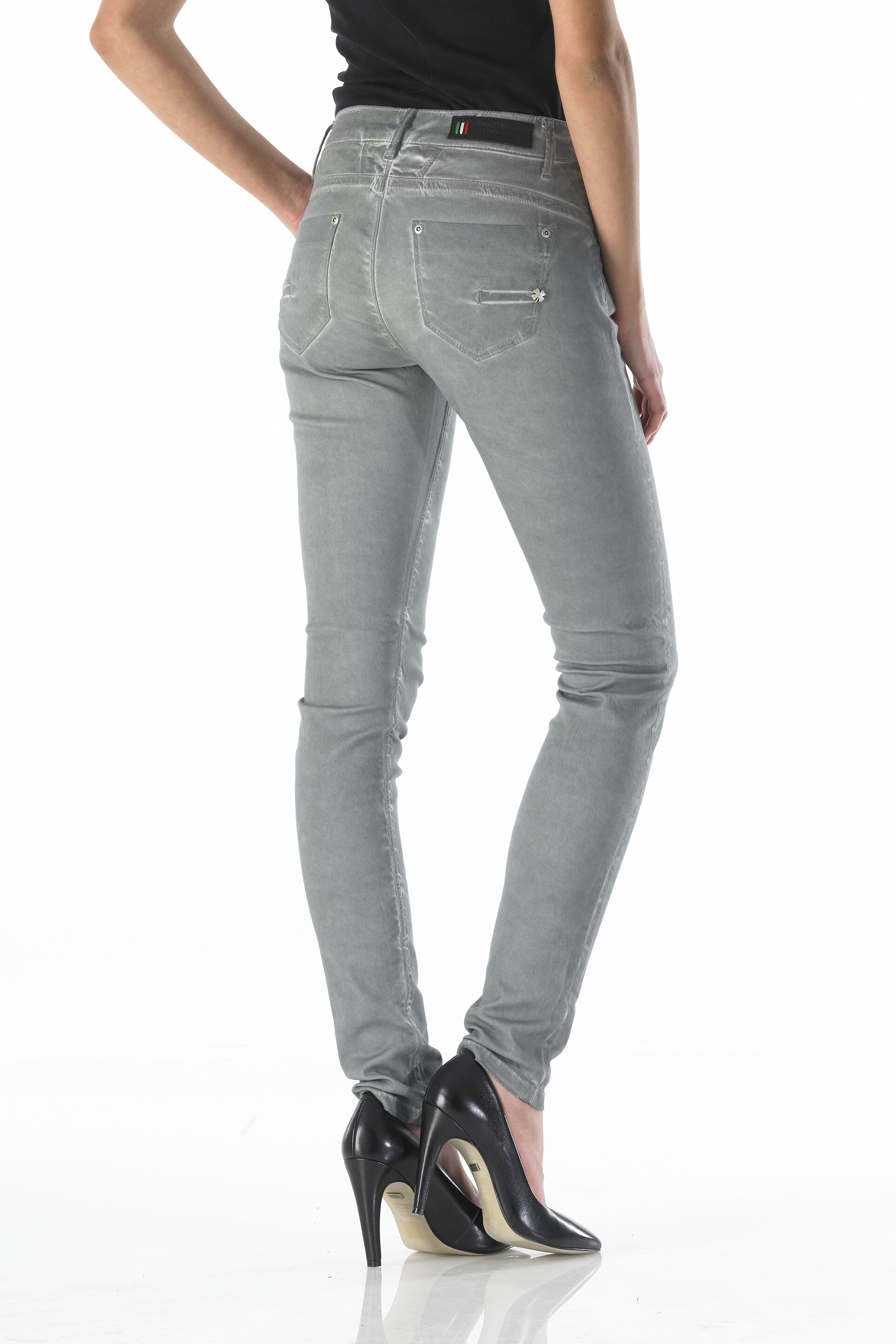 Sunny - Highwaist Slim (Oil Dyed Dark Silver)