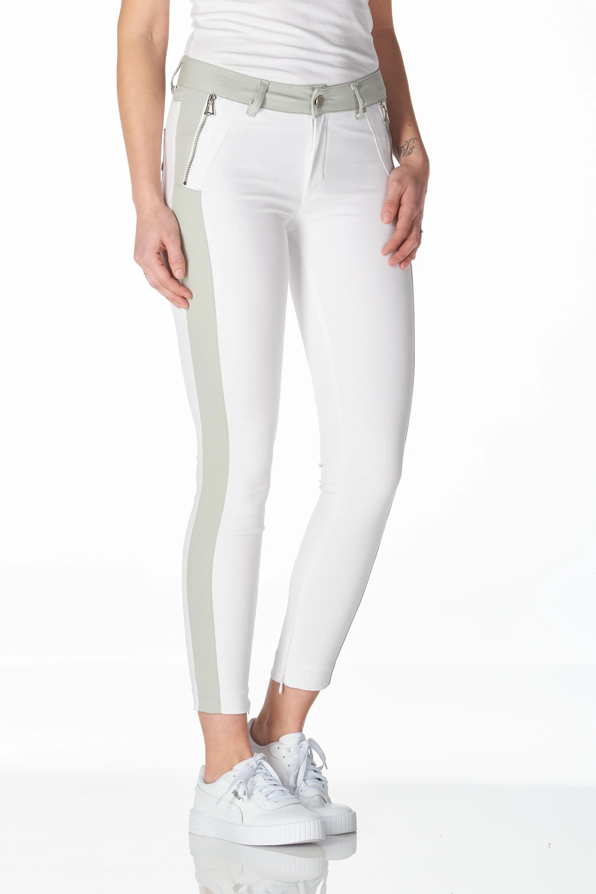 Bonita white w/silver stripe