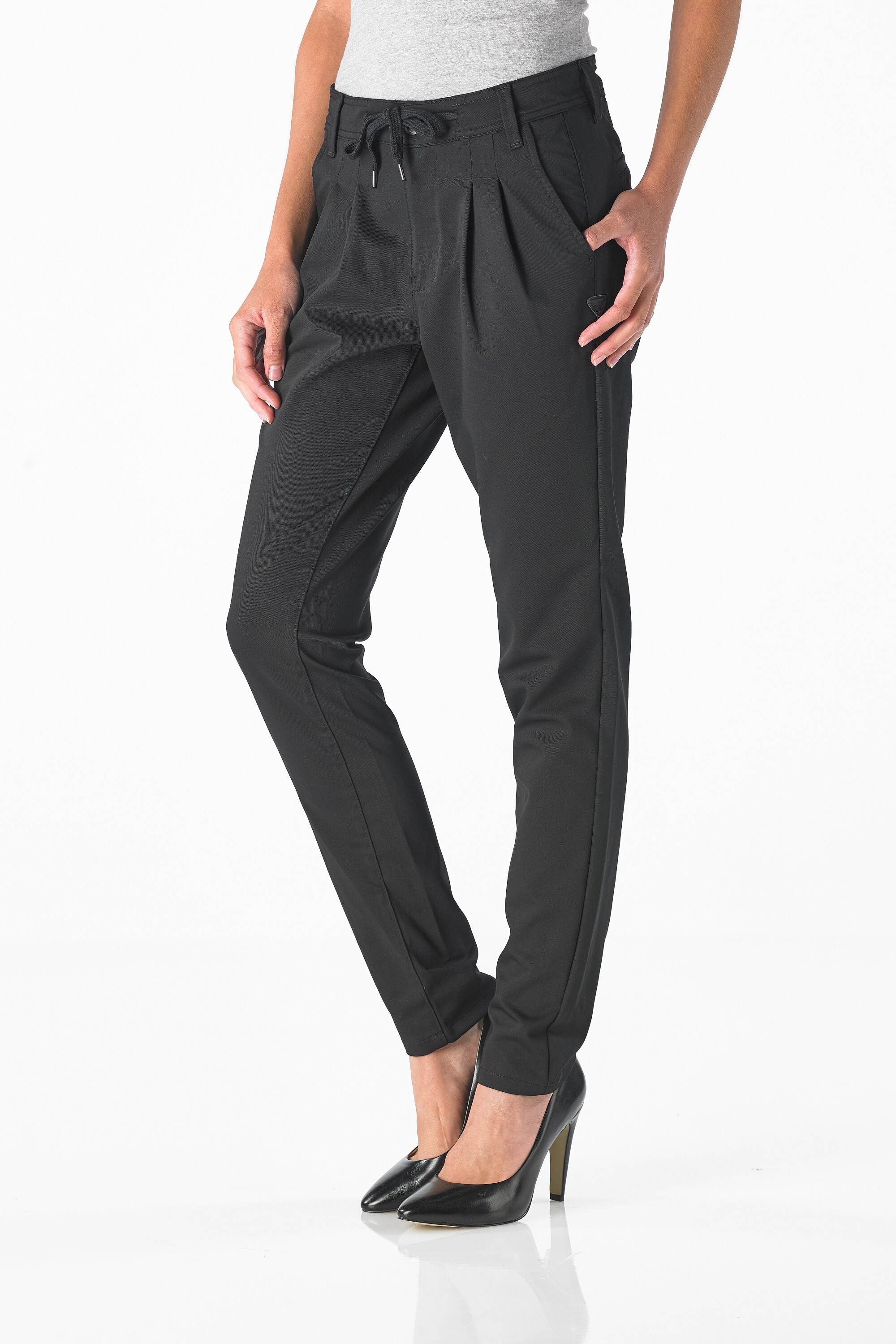 Mia - Relaxed (Black)