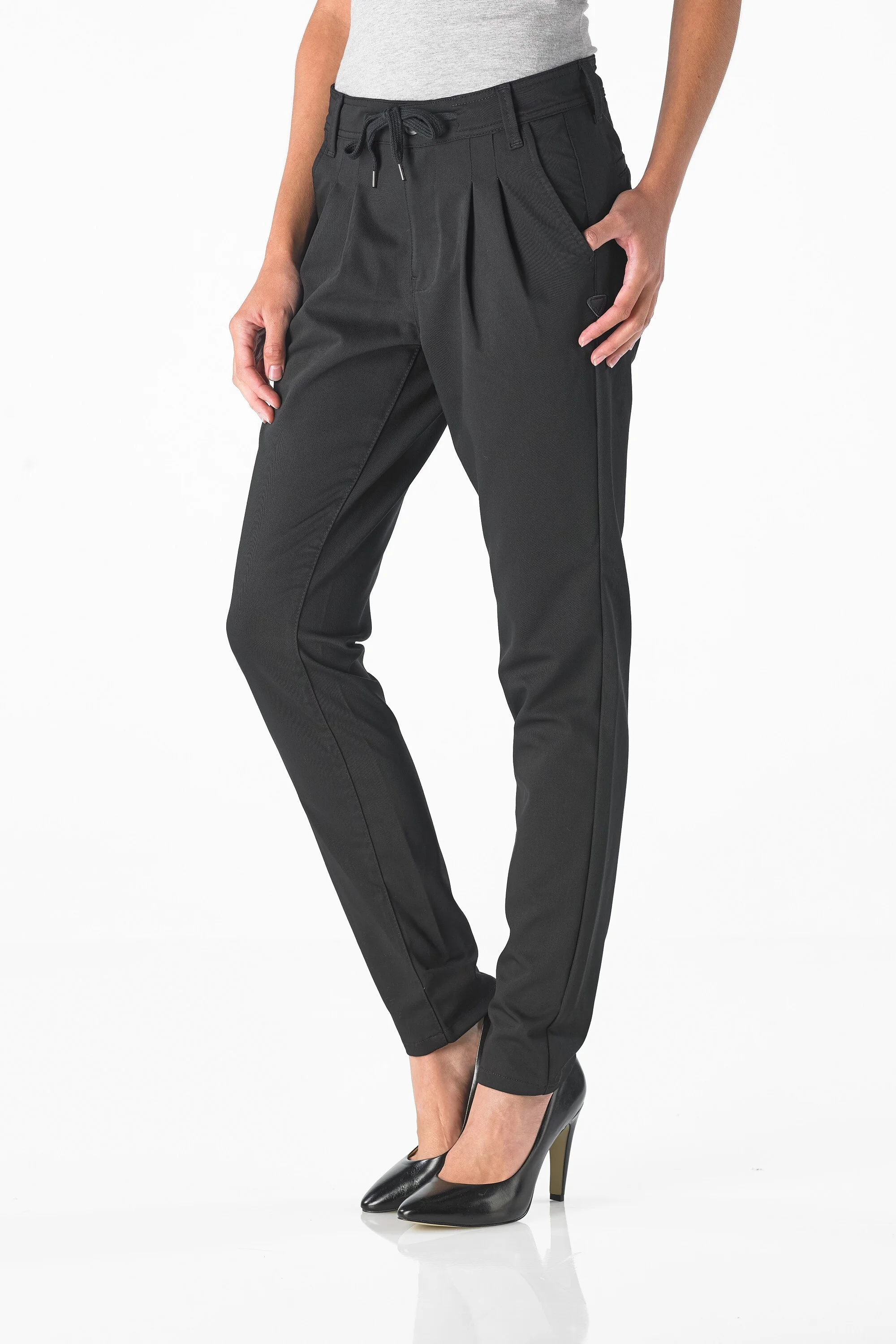 Mia - Relaxed (Black)