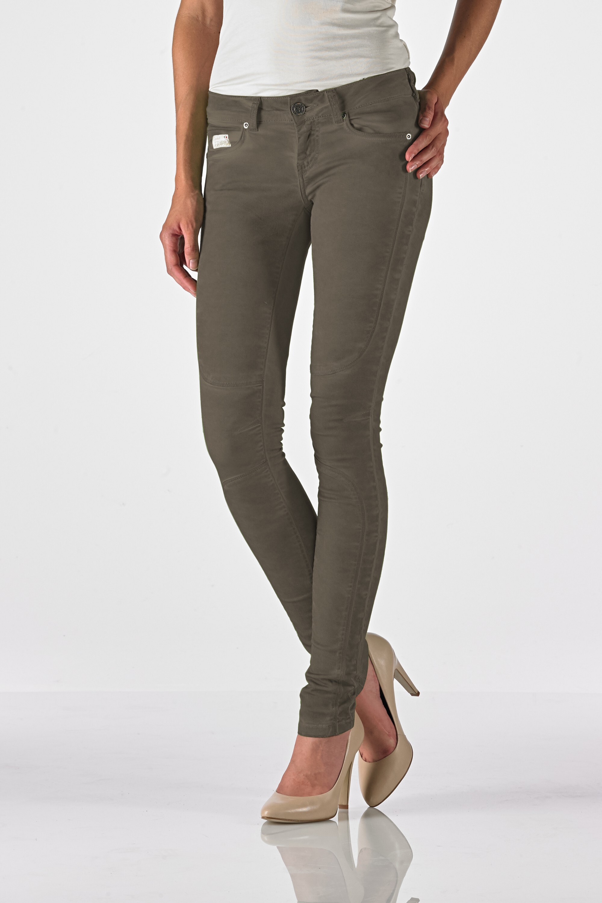 Ventura - Slim (Oil Dyed Khaki)