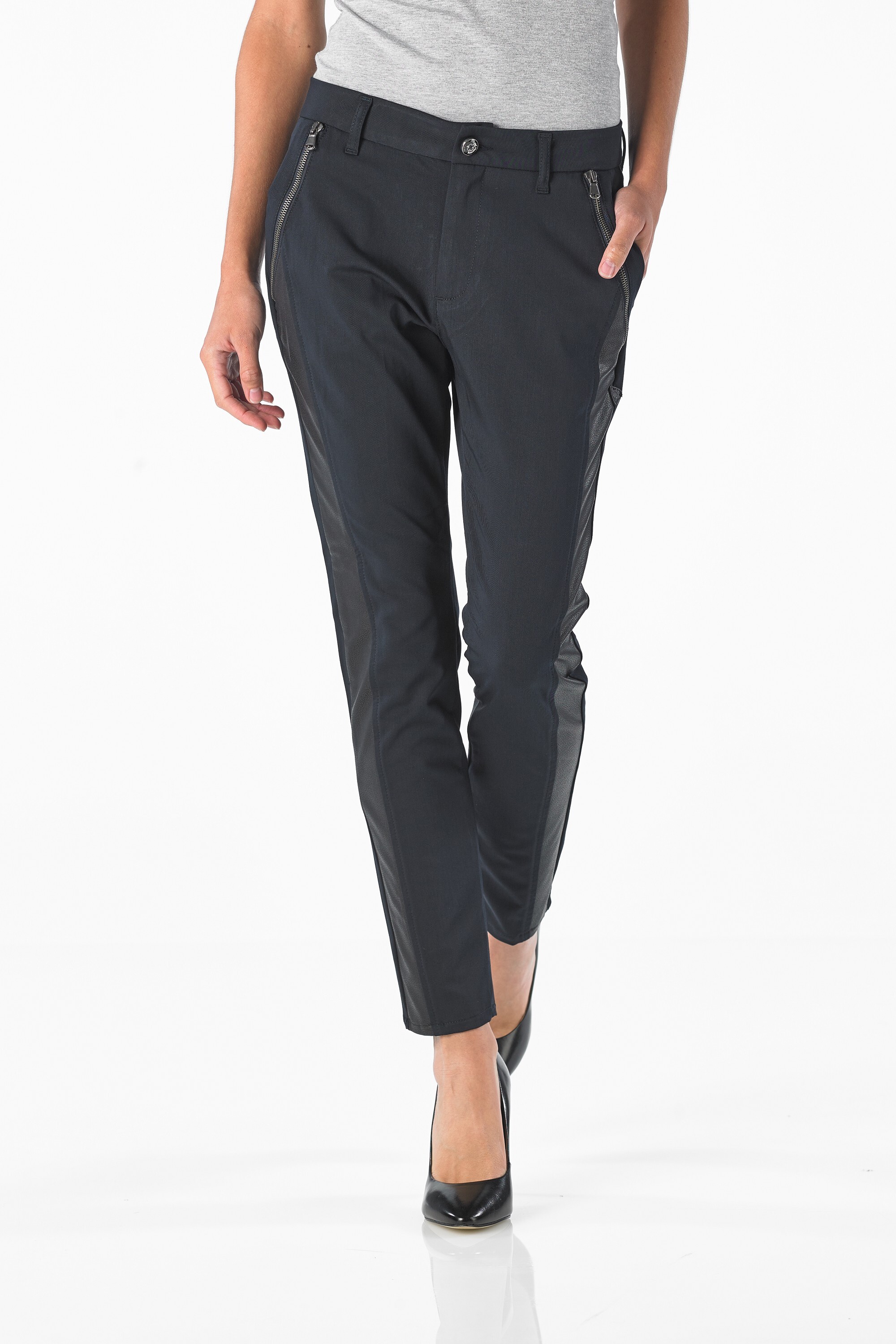 Sharon - Relaxed (Navy)