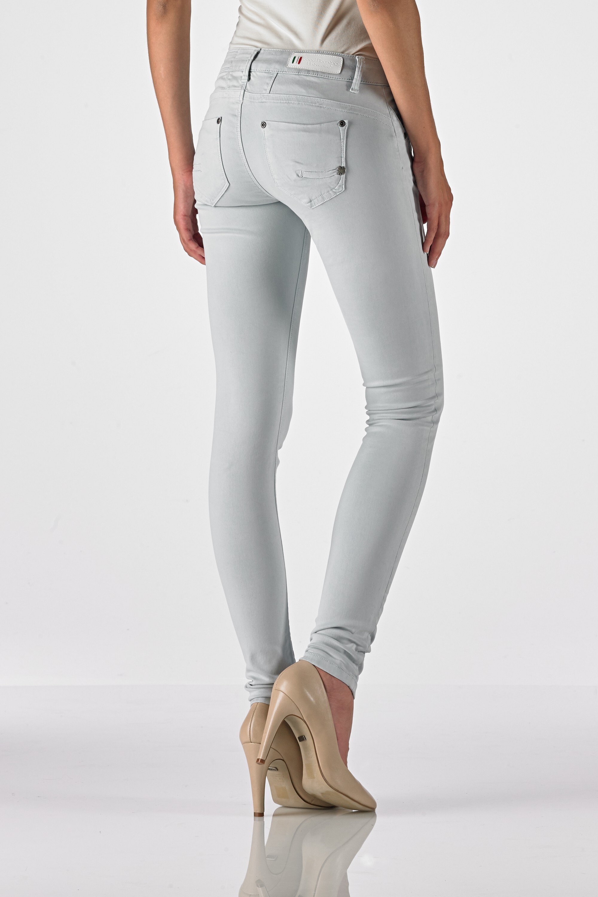 Sun - Slim (Satin Cotton Ice Blue)