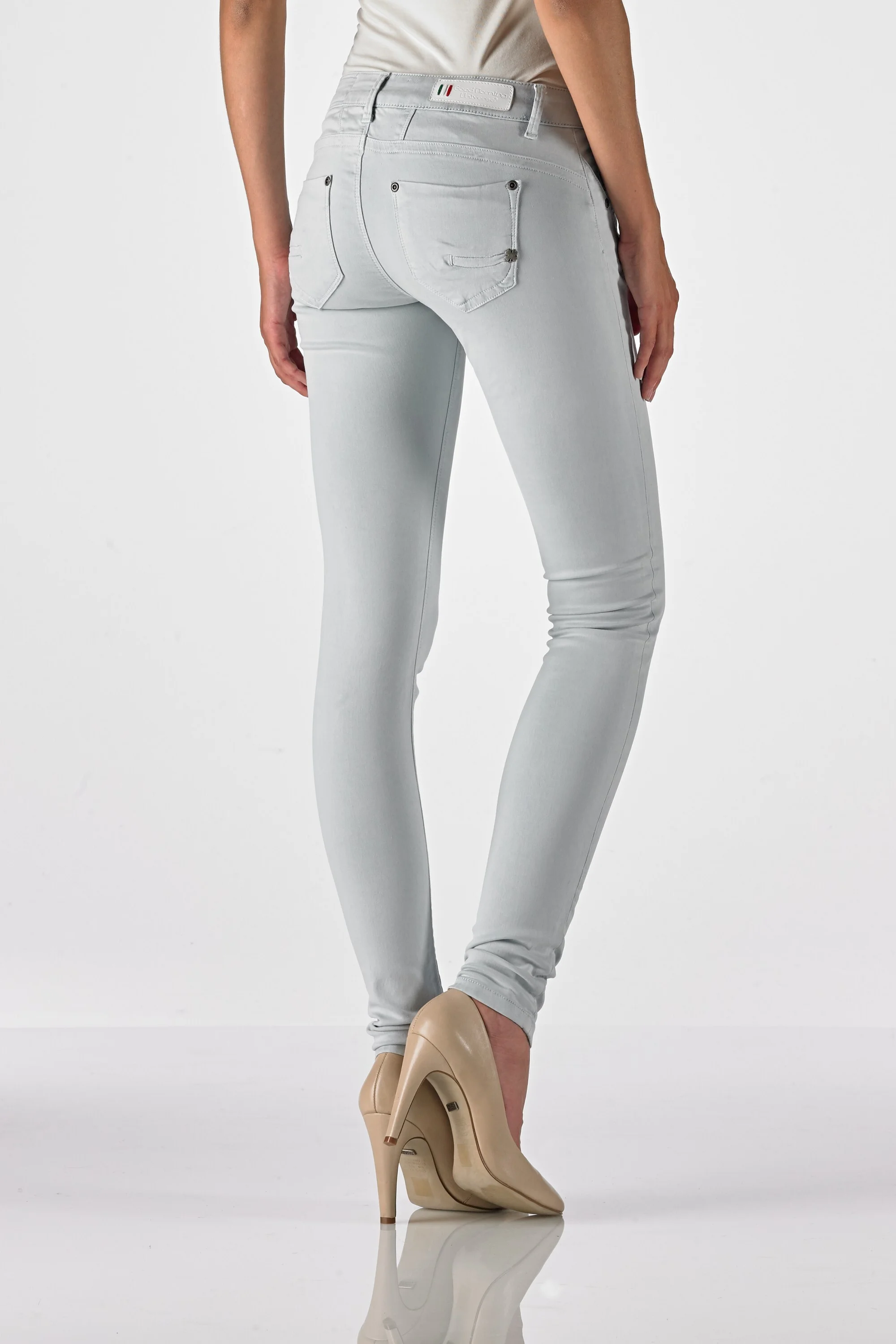 Sun - Slim (Satin Cotton Ice Blue)