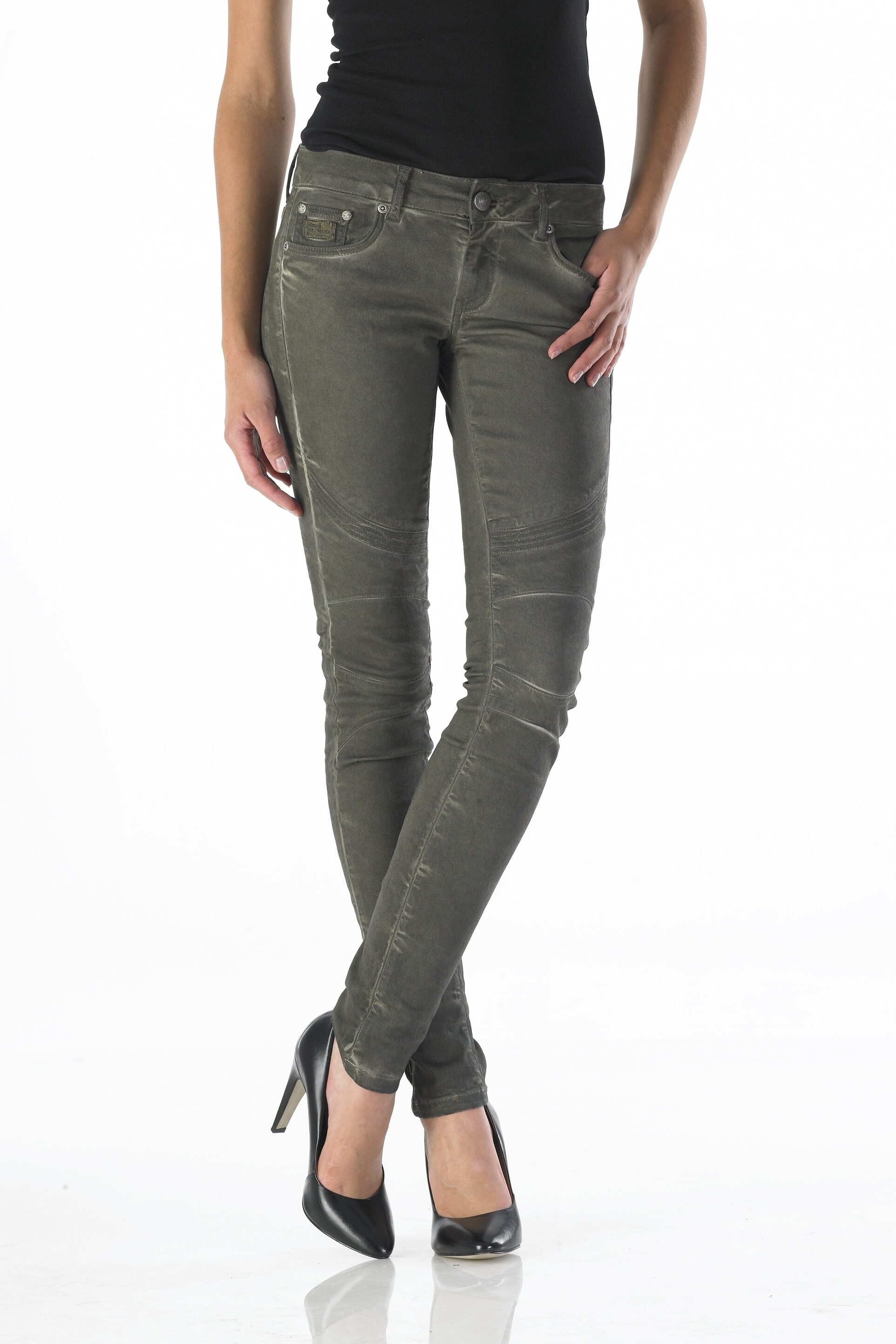 Wild - Superslim (Oil Dyed Army)