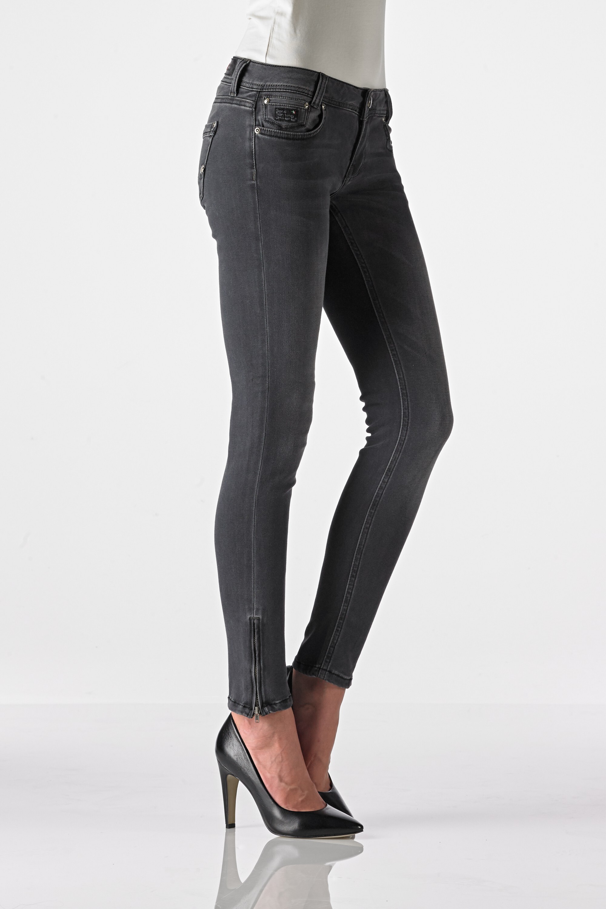 Woody - Superslim (Black Used)