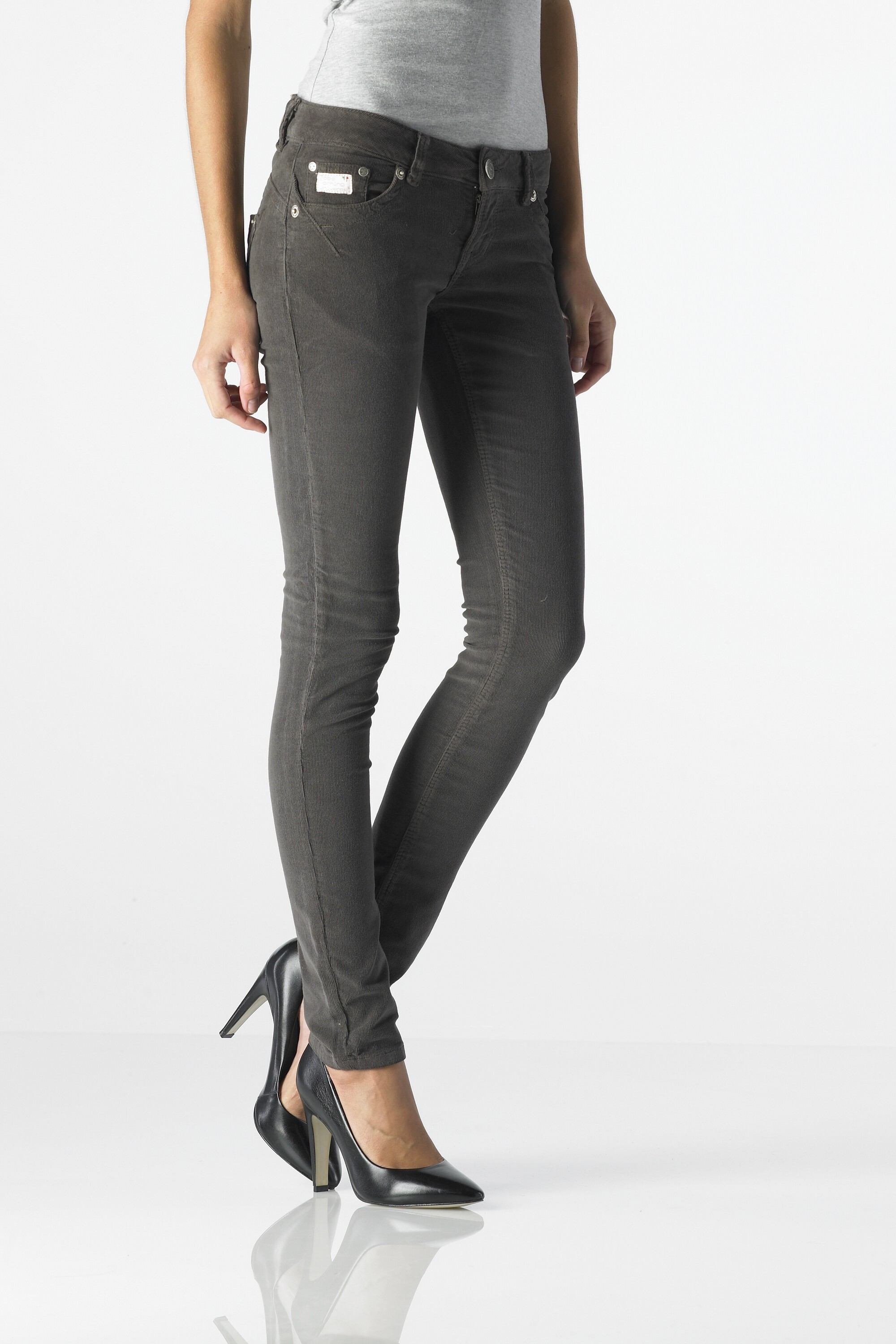 Sun - Slim (Antik Cord Mud)