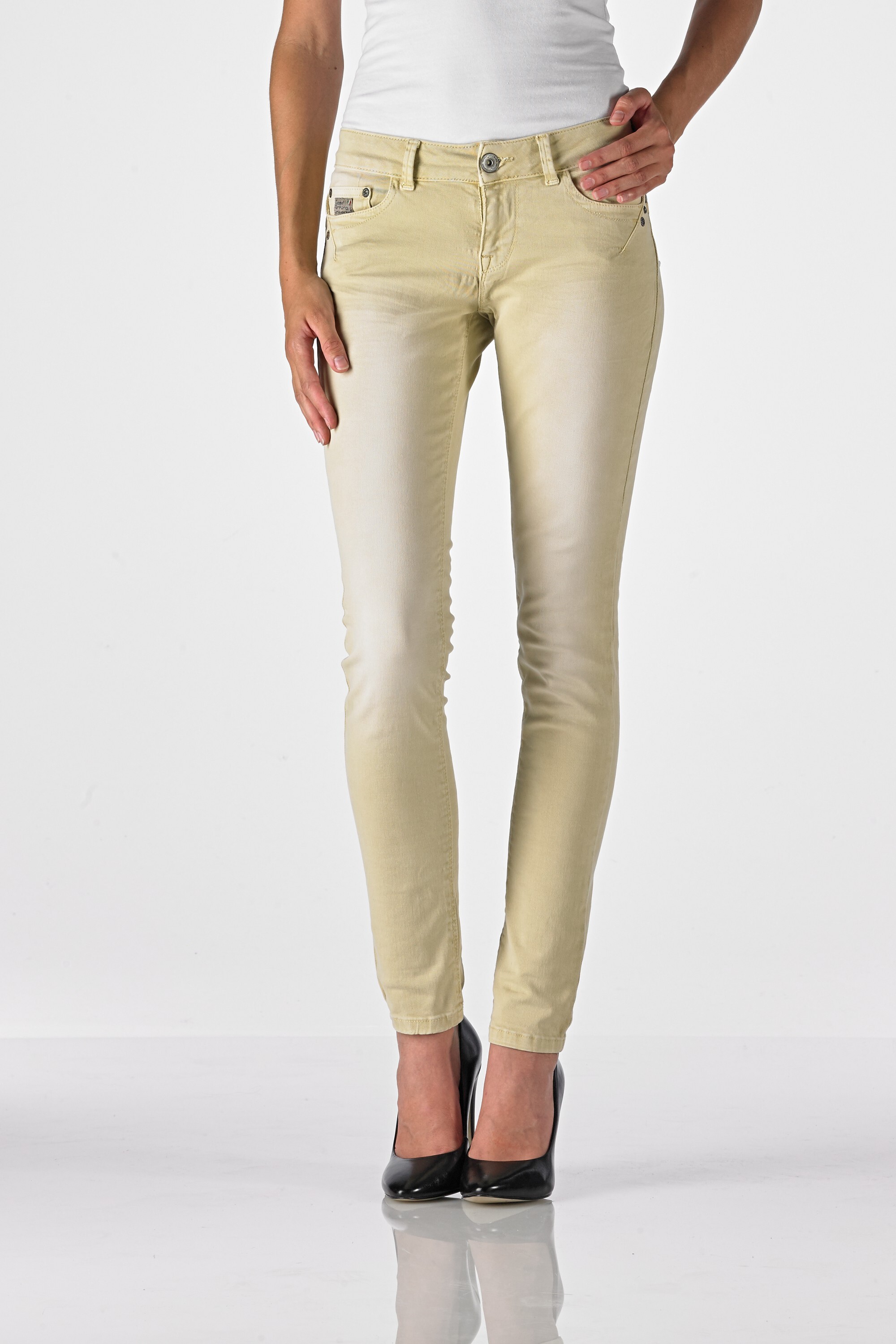 Sun - Slim (Chalk Wash Bitter Lemon)