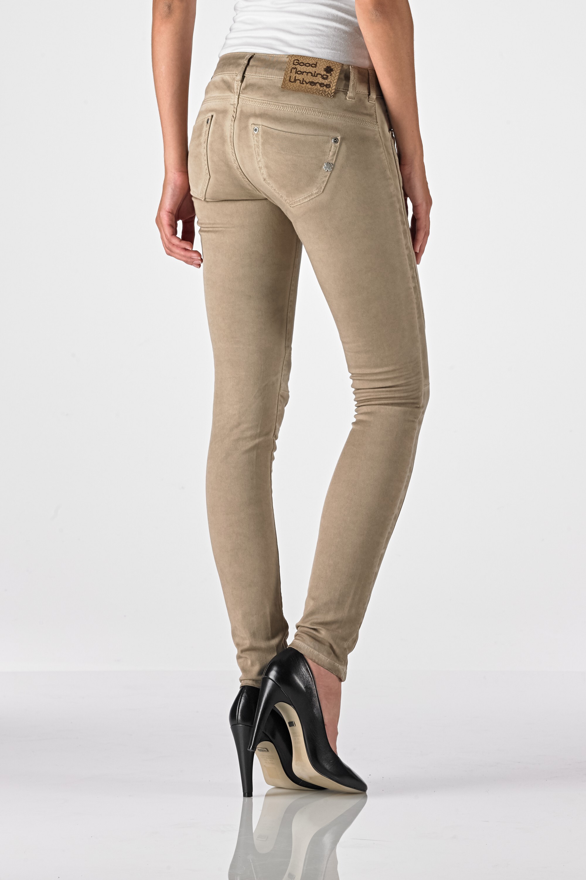 Ventura - Slim (Oil Dyed Camel)
