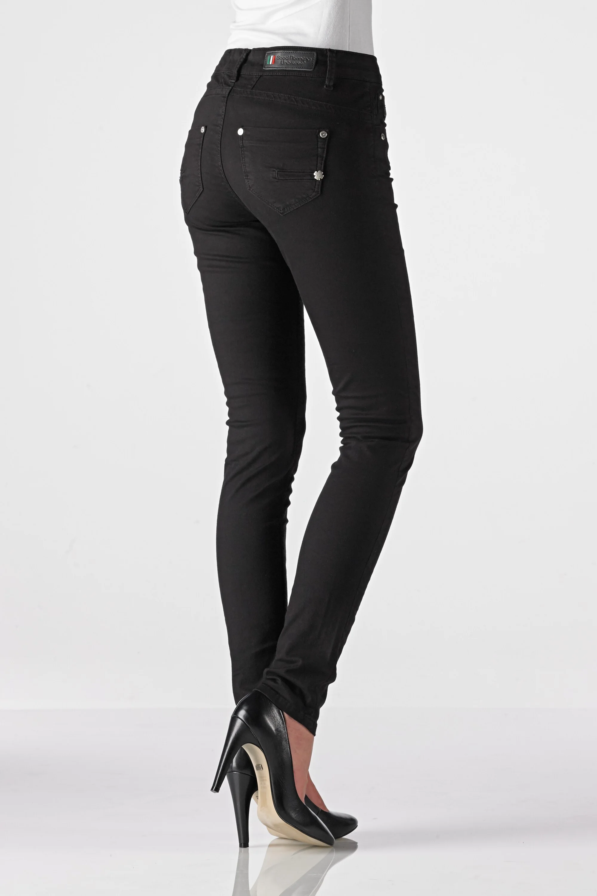 Sunny - Highwaist Slim (Antique Dyed Black)