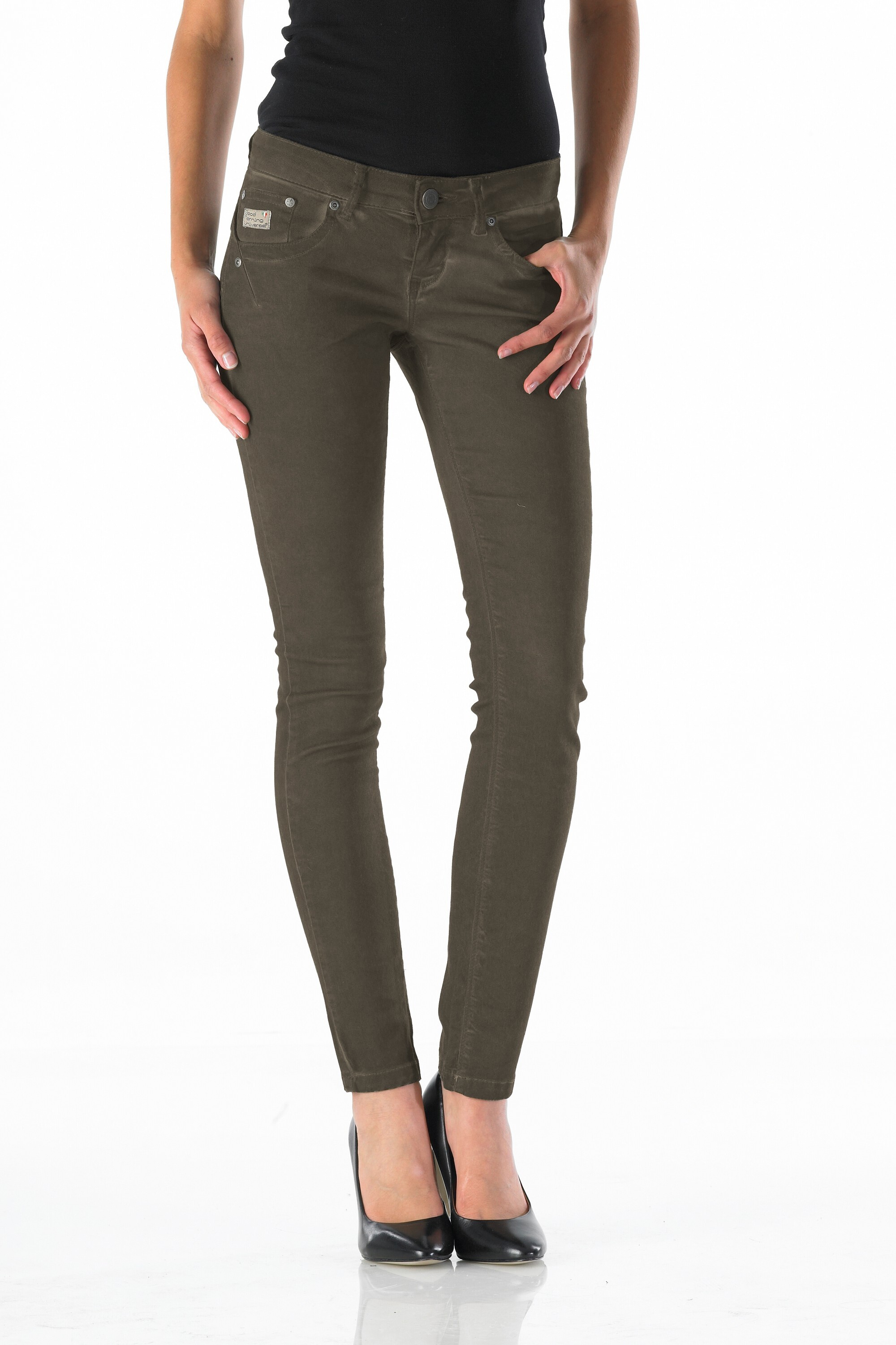 Sun - Slim (Oil Dyed Khaki)