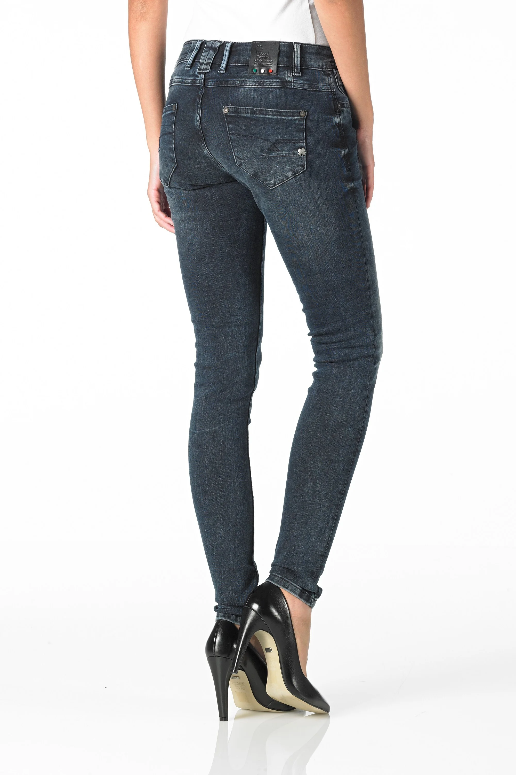 Lilly - Superslim (Super Dark Vintage)