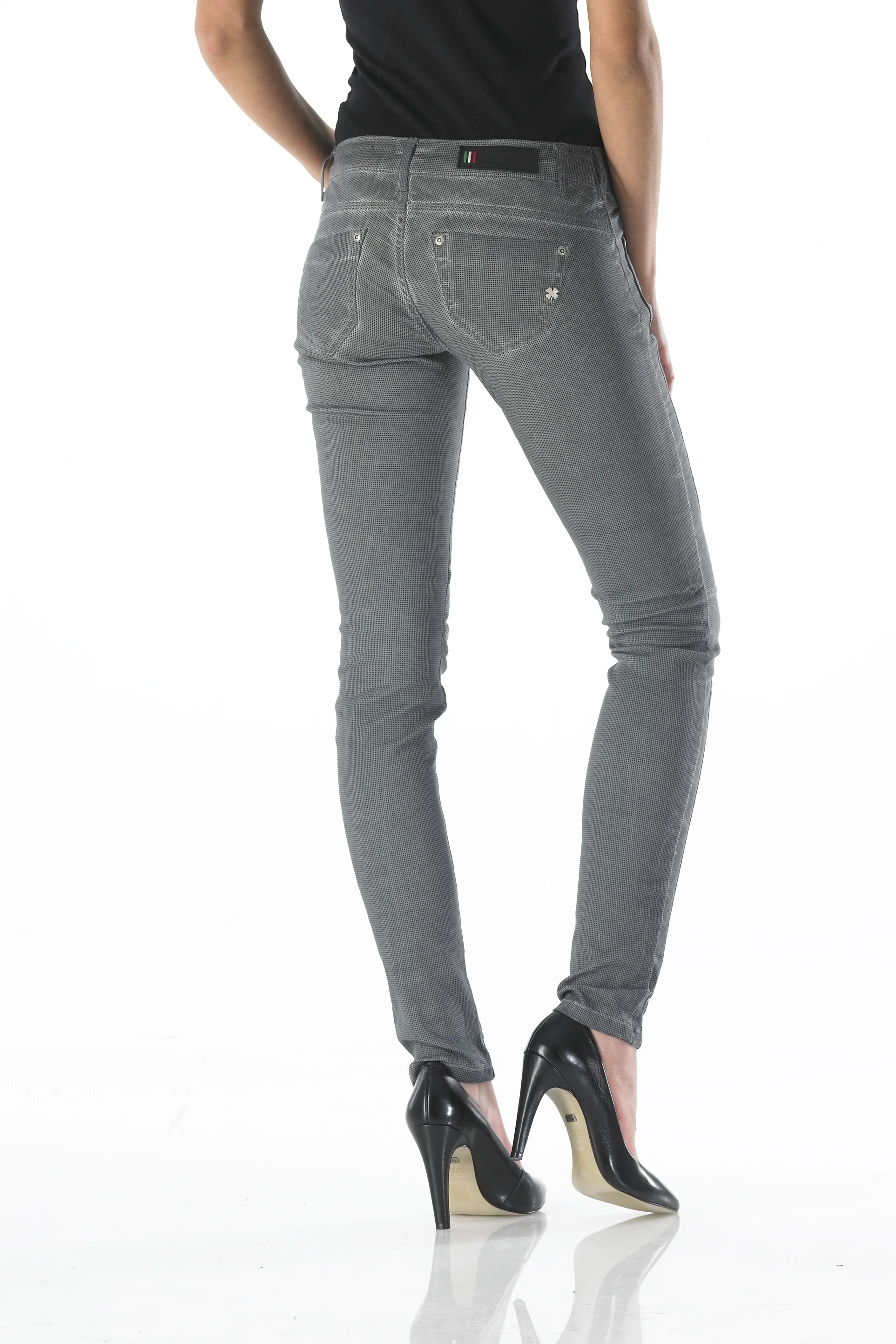 Ventura - Slim (Oil Dyed Pointed Dark Silver)