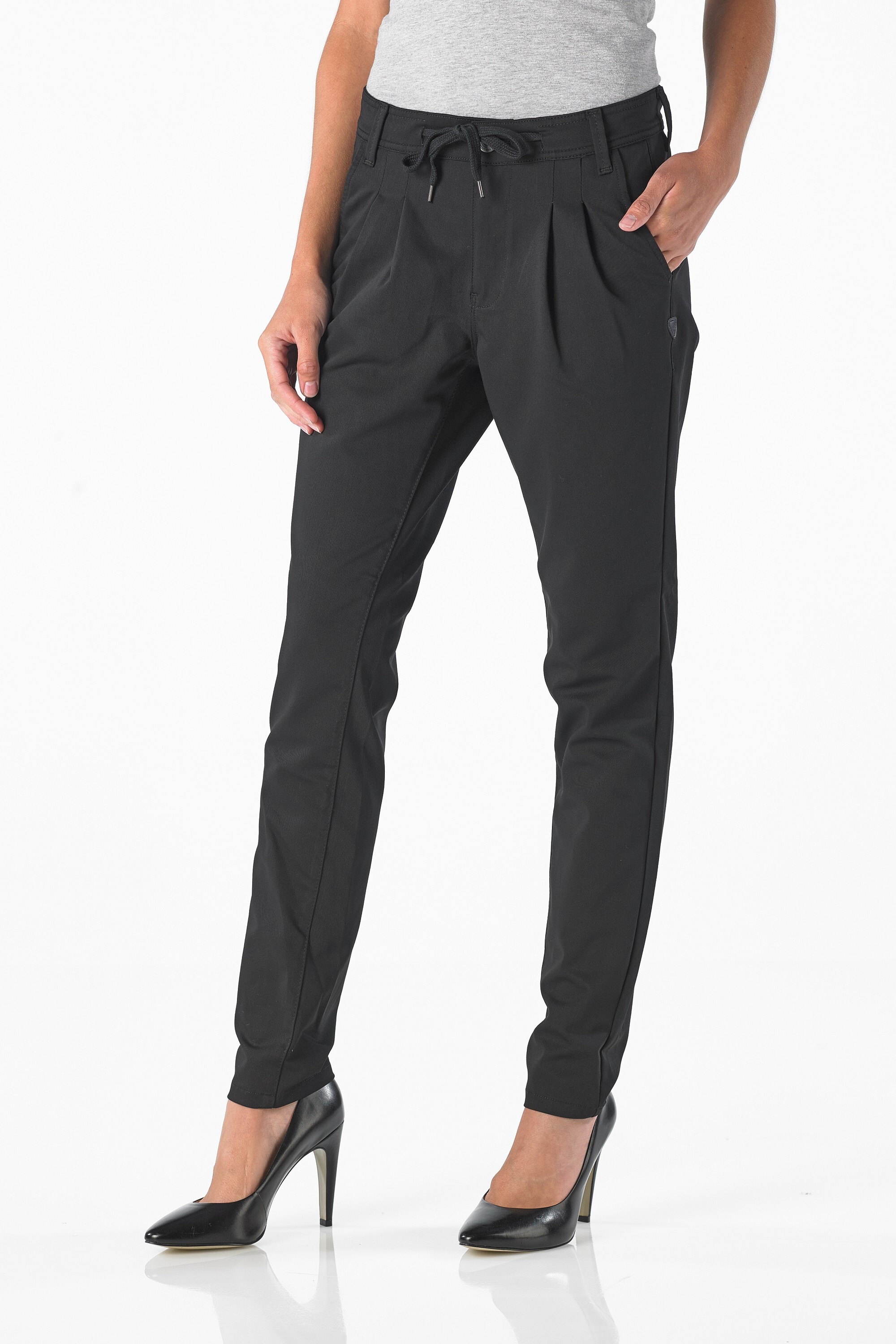 Mia - Relaxed (Black)