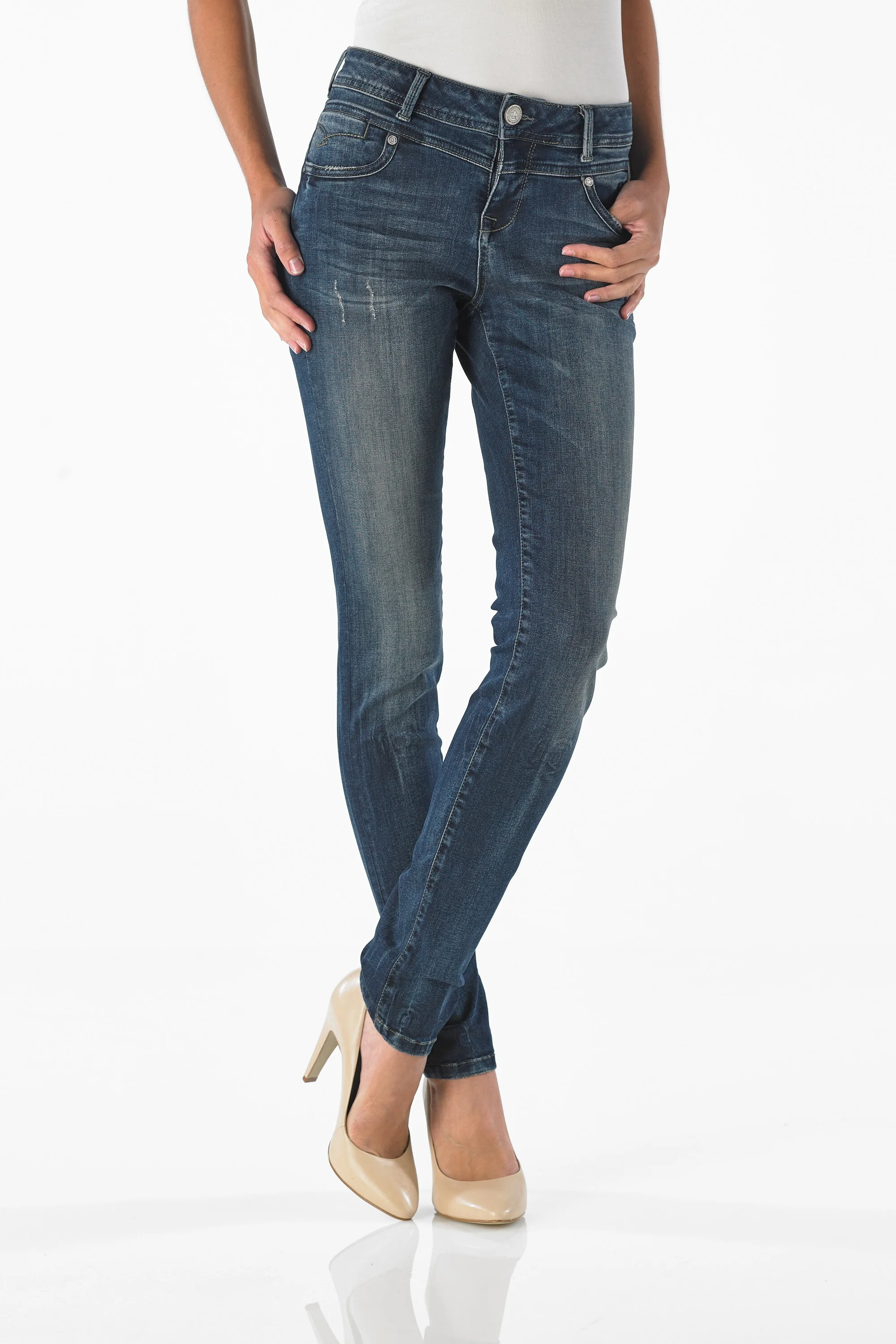Victoria - Highwaist Slim (Black Prewash)