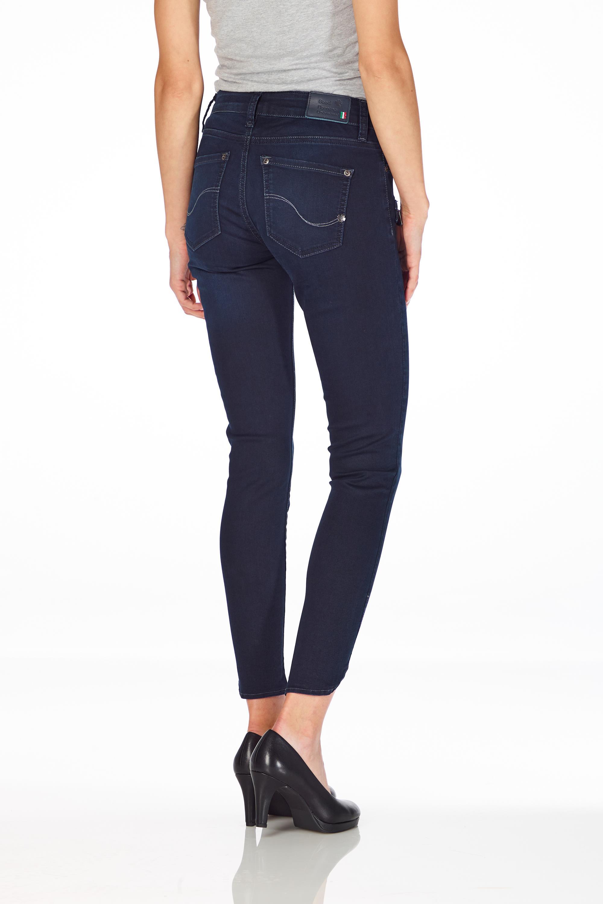 Pina blue black