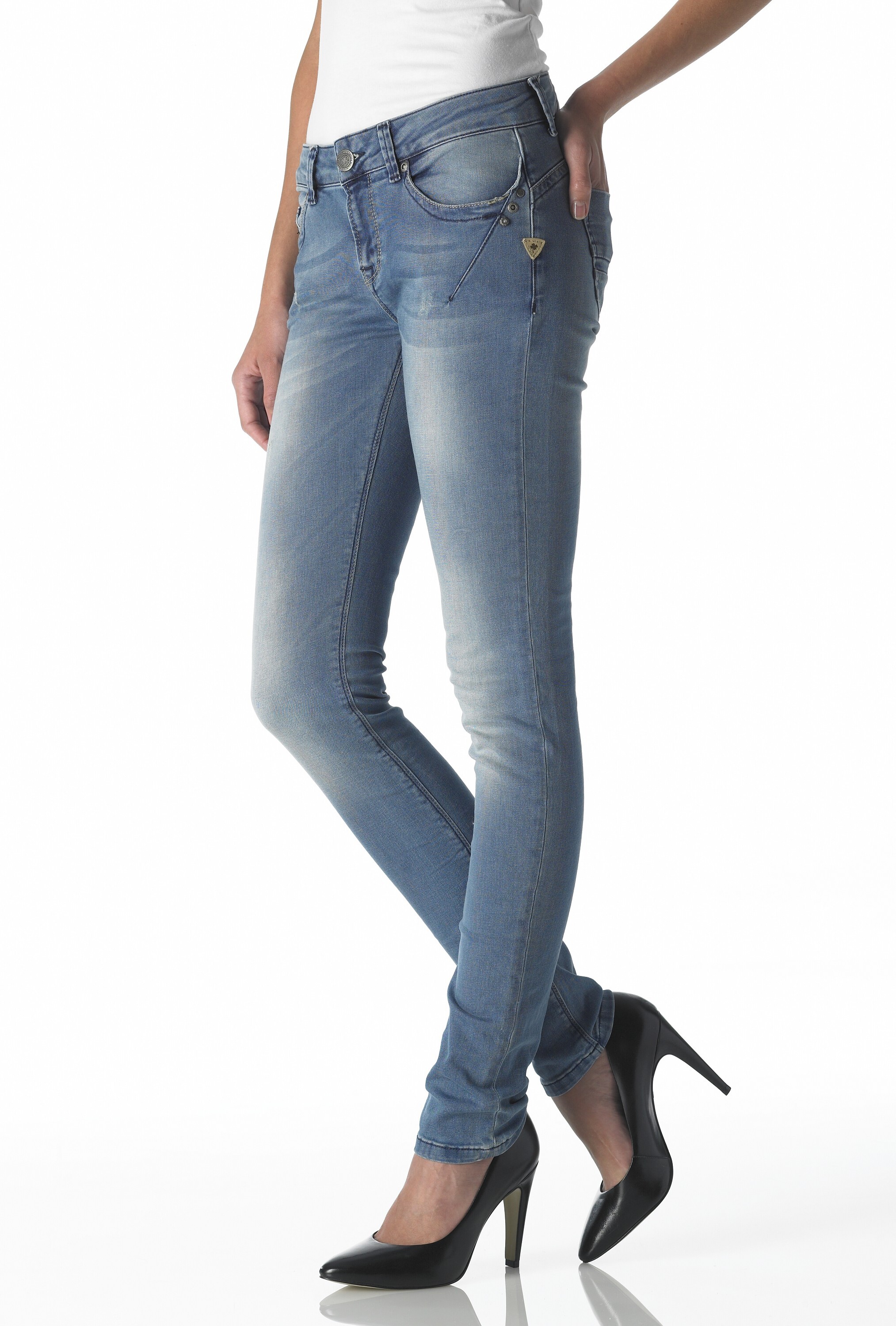 Sunny - Highwaist Slim (Light Dirty)