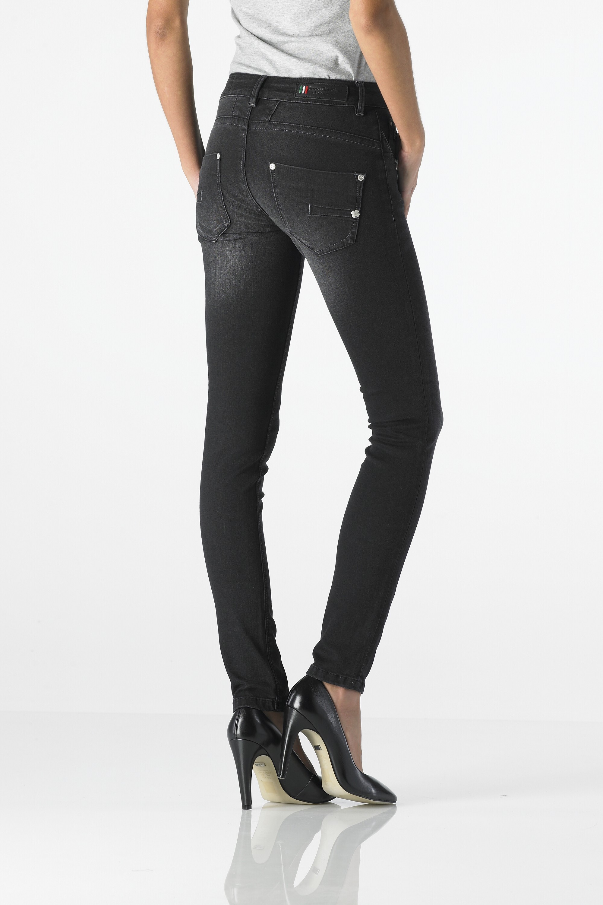 Sun - Slim (Black Vintage)
