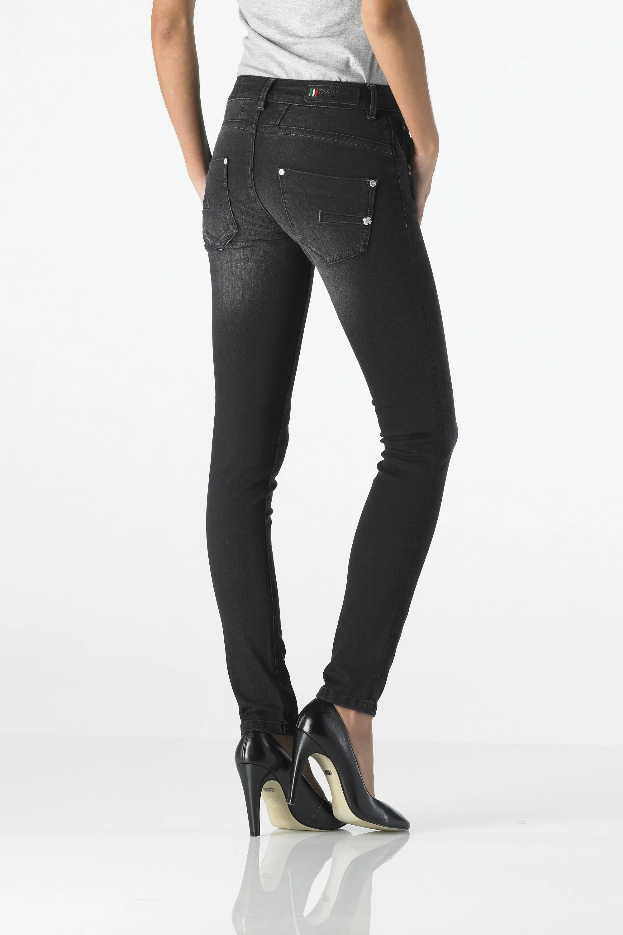 Sun - Slim (Black Vintage)