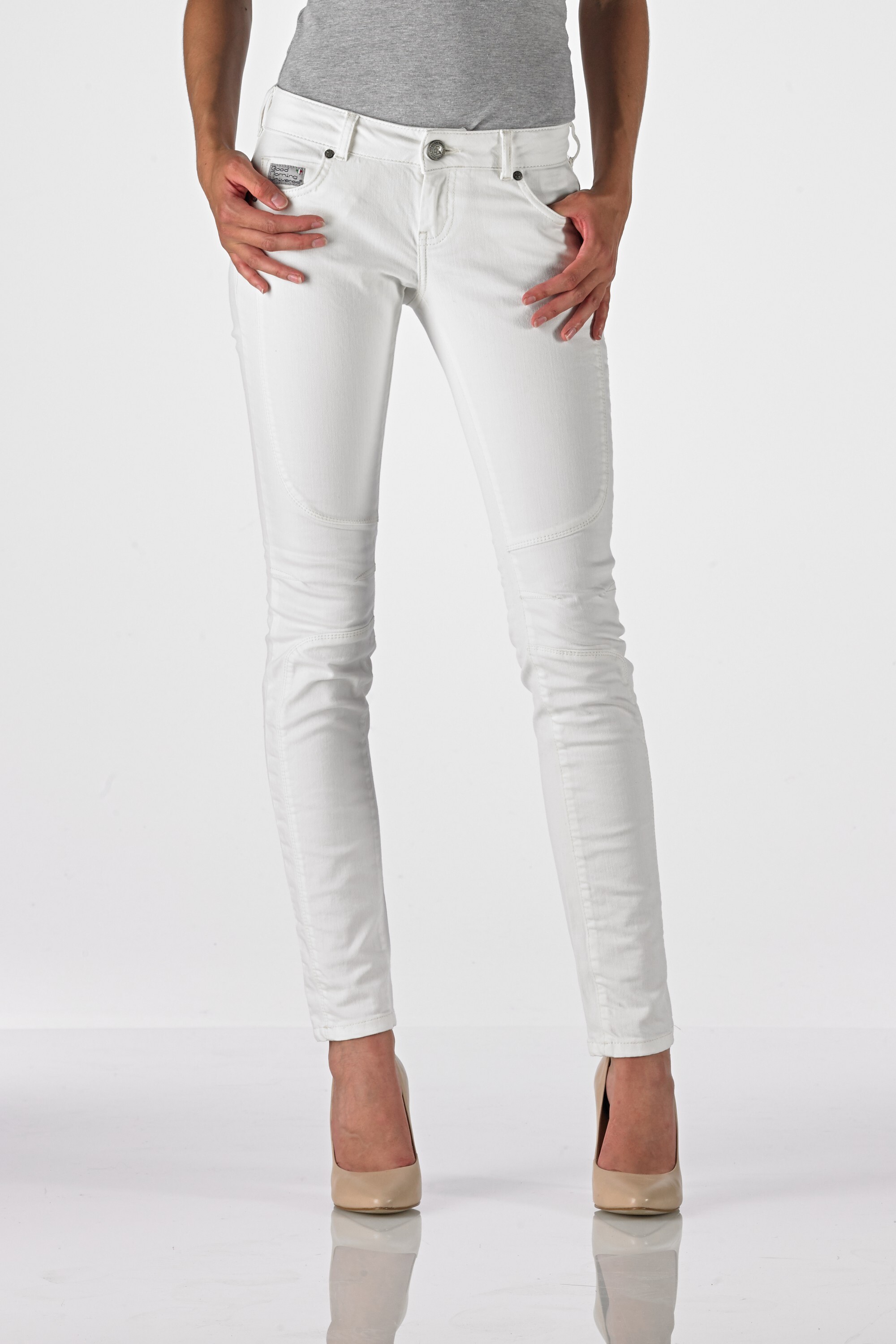 Ventura - Slim (White)