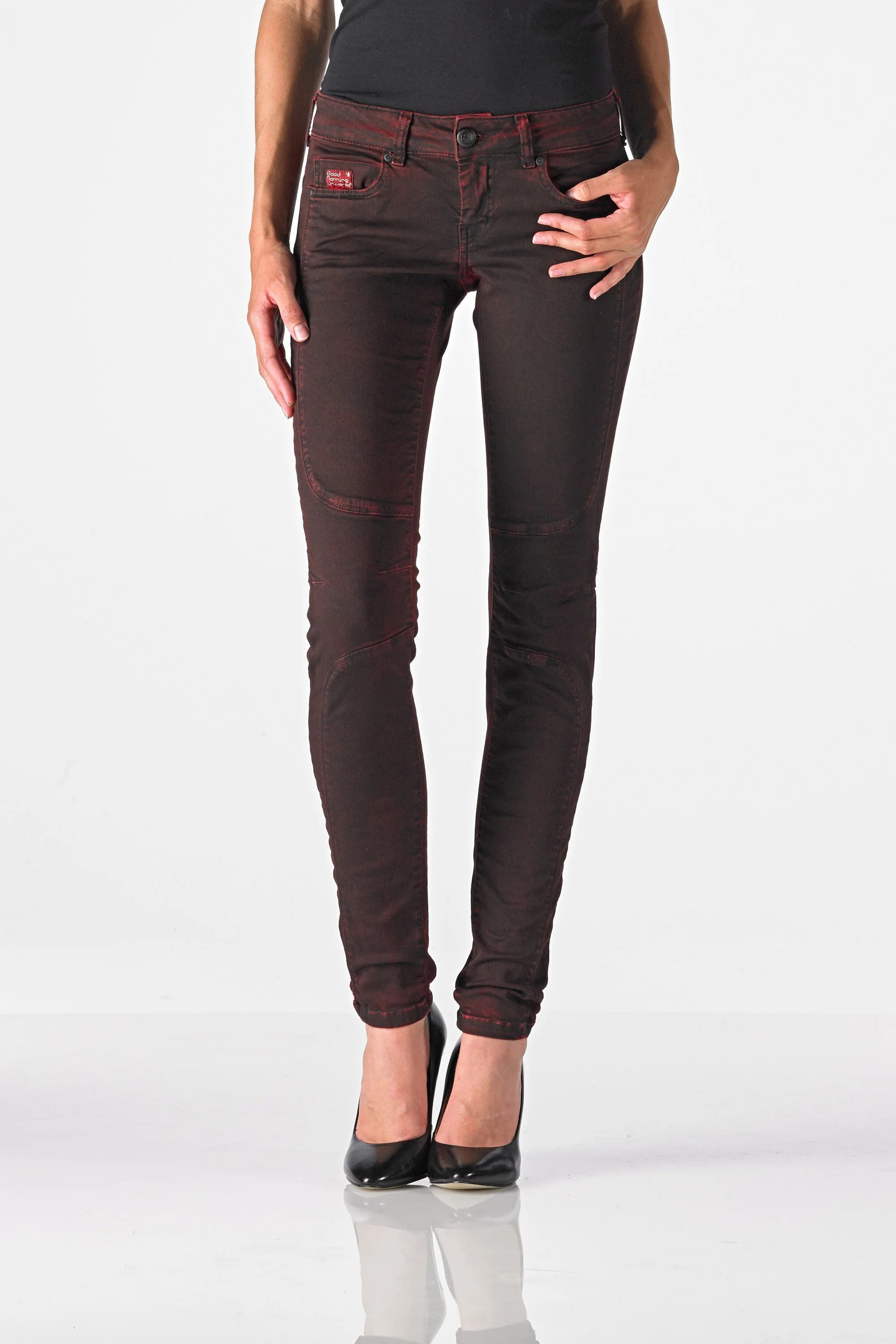 Ventura - Slim (Red-Black Dyed)