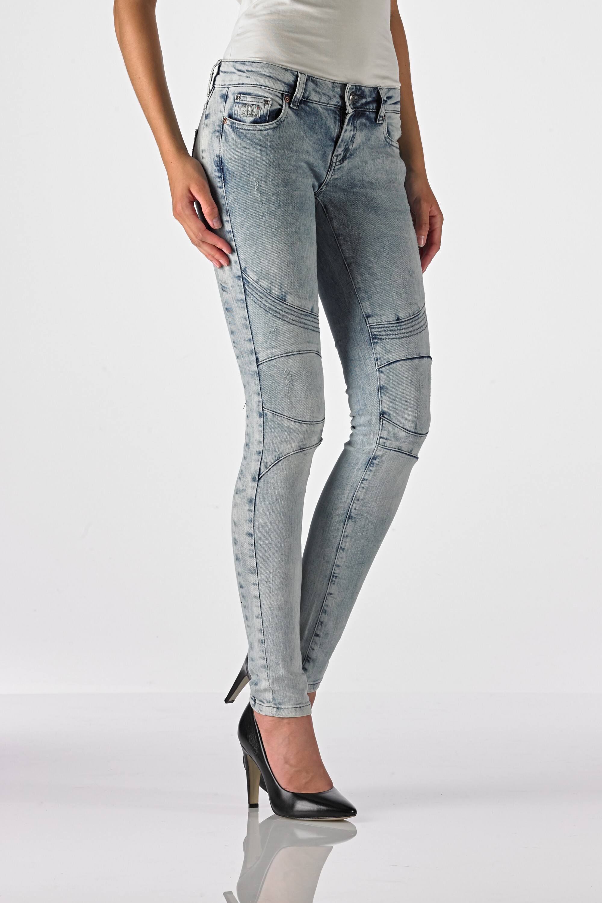 Wild - Superslim (Mixed Bleached)