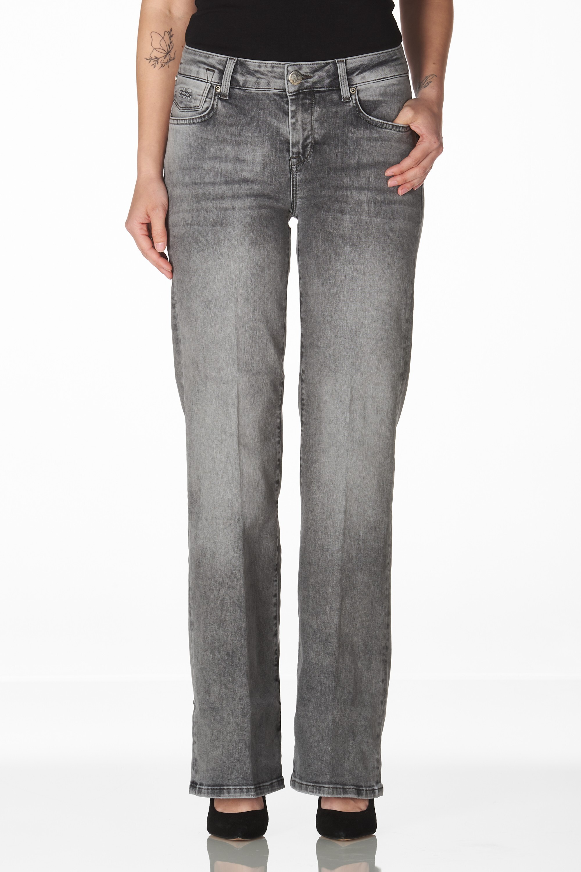 Isa big leg grey effect wash
