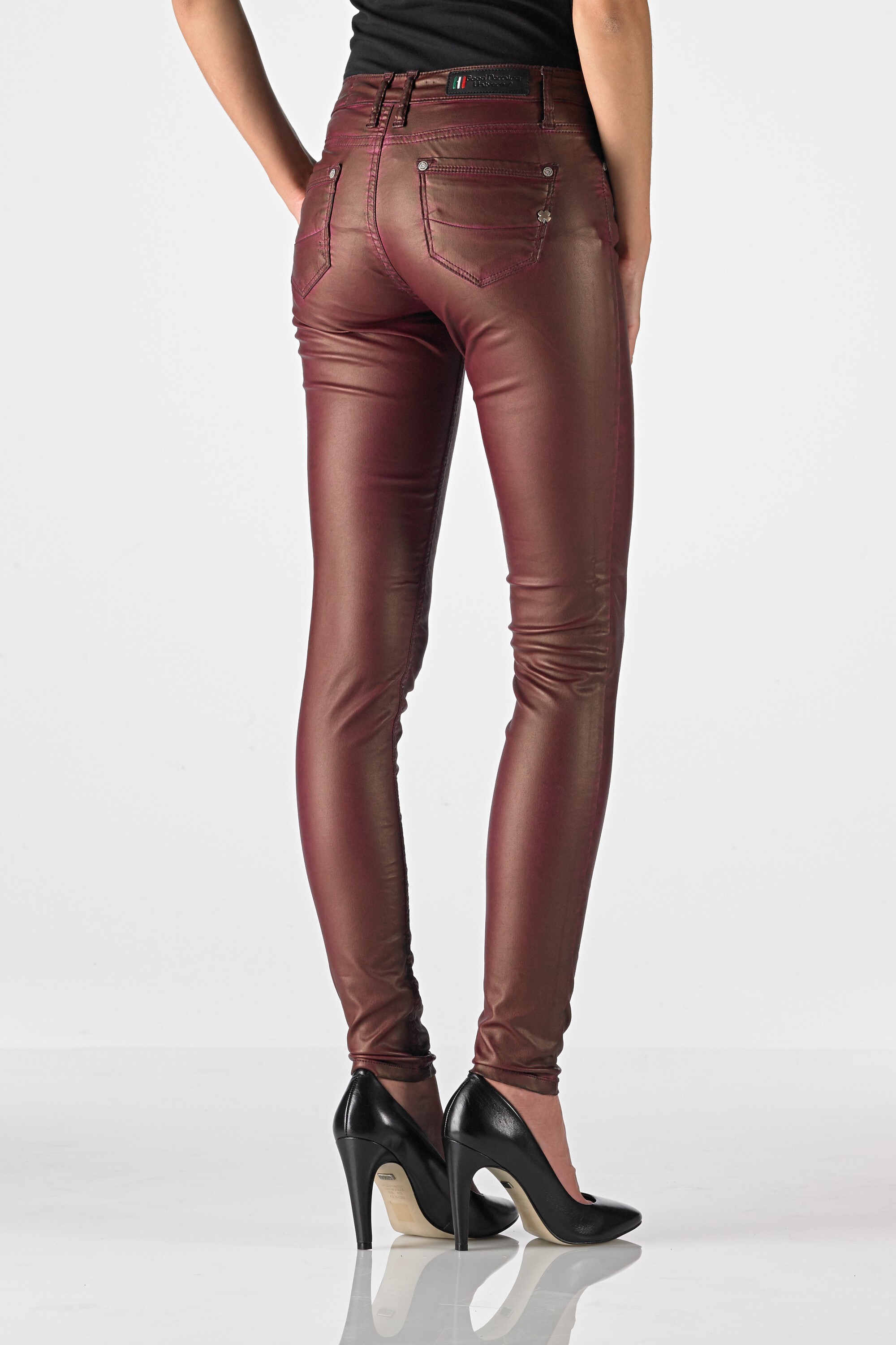 Woody - Superslim (Coated Oil Dyed Bordeaux)