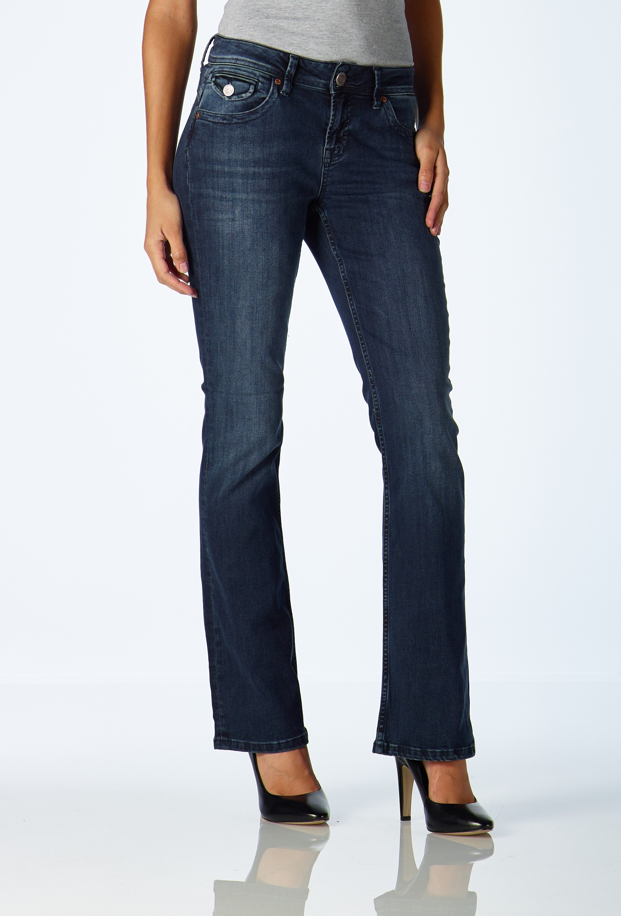 Belinda bootcut dark used