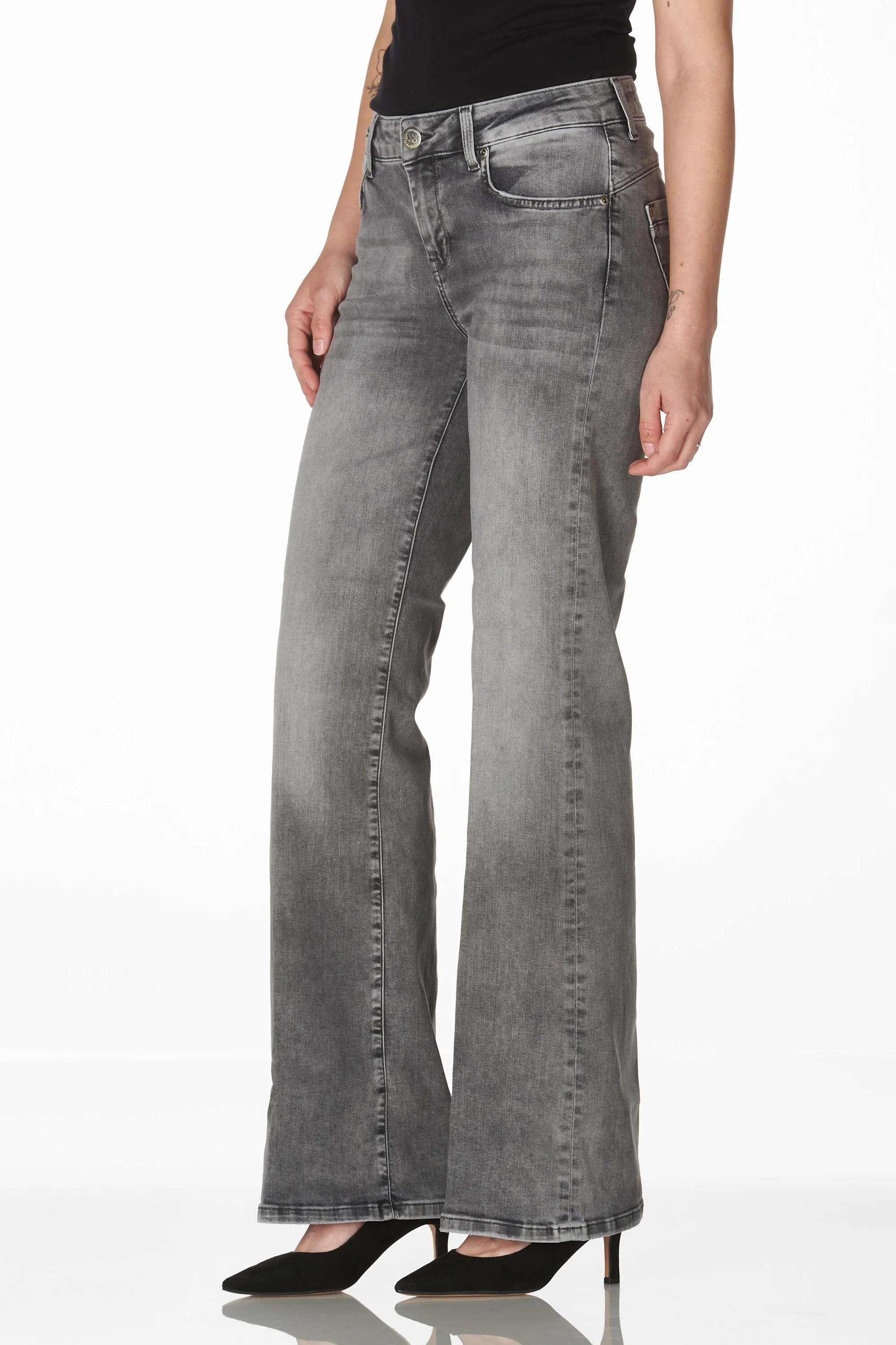 Isa big leg grey effect wash