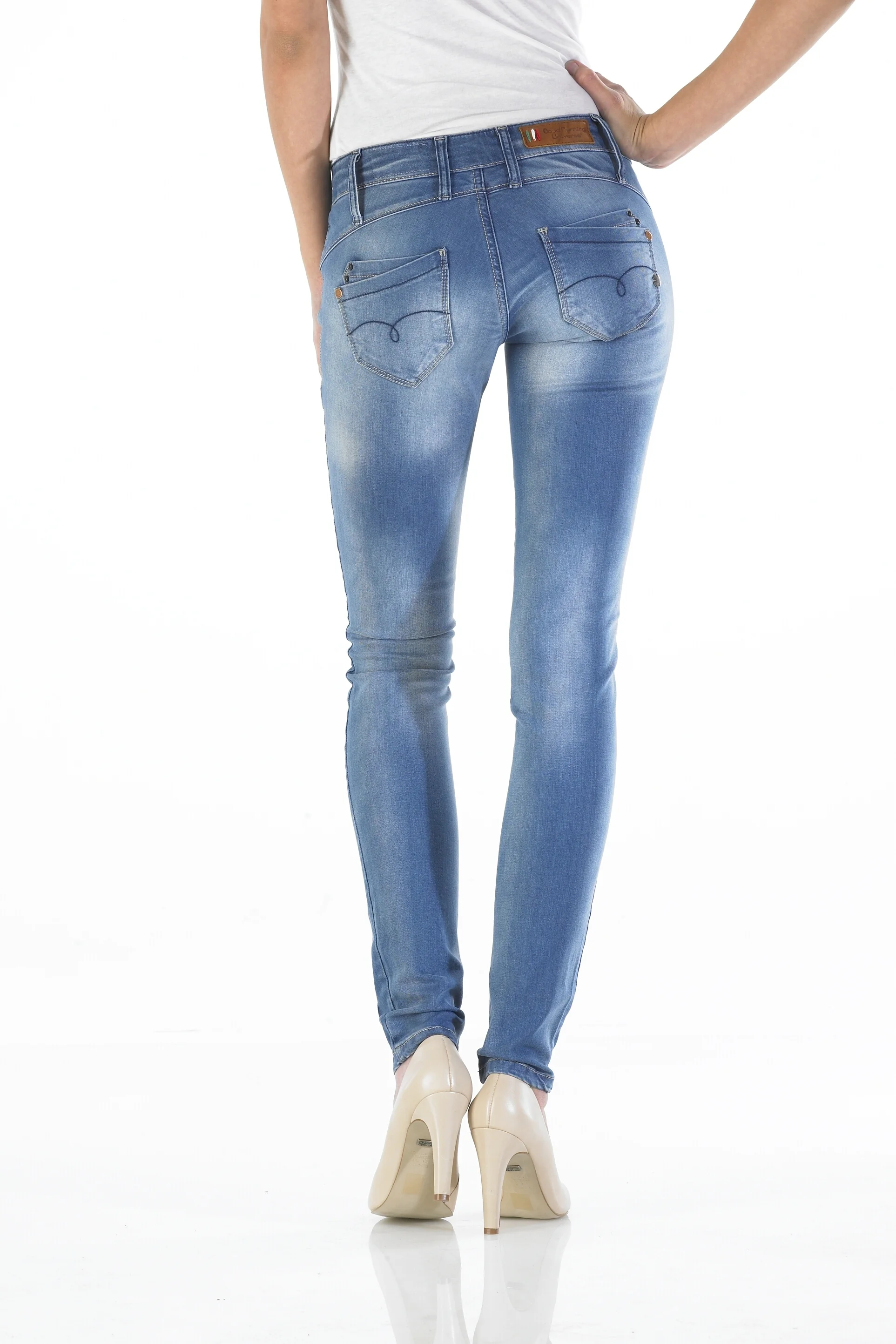 Gina - Superslim (Smooth Wash)